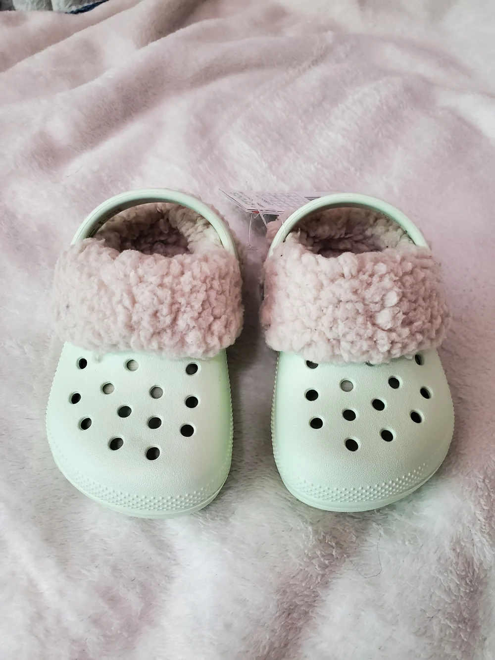 NWT Crocs Kids Classic Blitzen IV Clog Mint Green Sherpa Lined Size C5